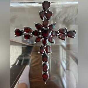Elegant garnet and  Silver 925 Cross Pendant Necklace